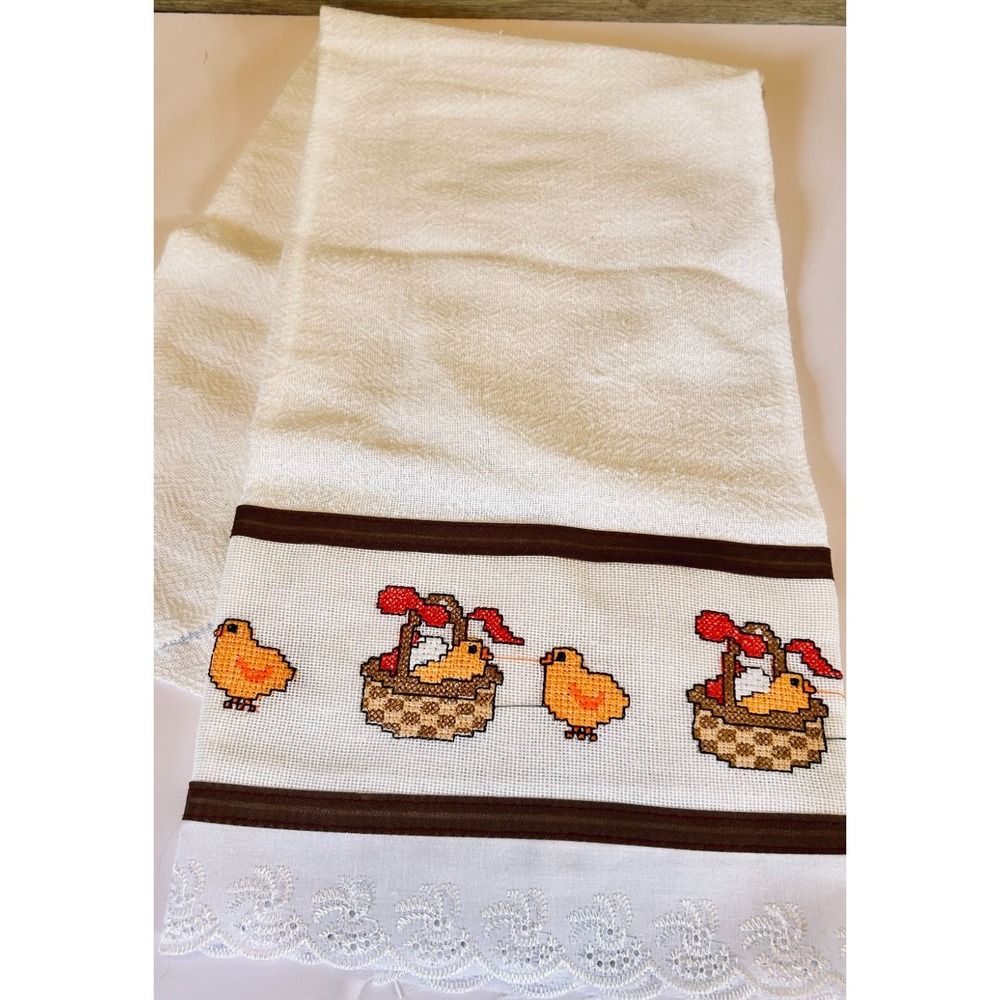 VTG‎ Brazilian Cross-Stitched Tea Towel Farmhouse-Style Scalloped Lace Cotton